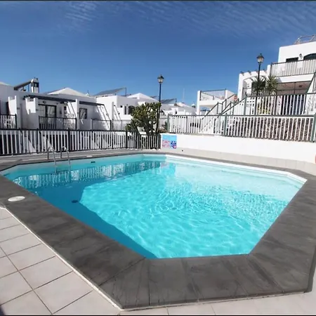 Modern Apartment With Pool In Puerto Del Carmen Es Apartmán